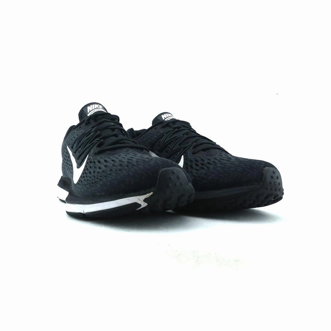 NIKE ZOOM WINFLO 5